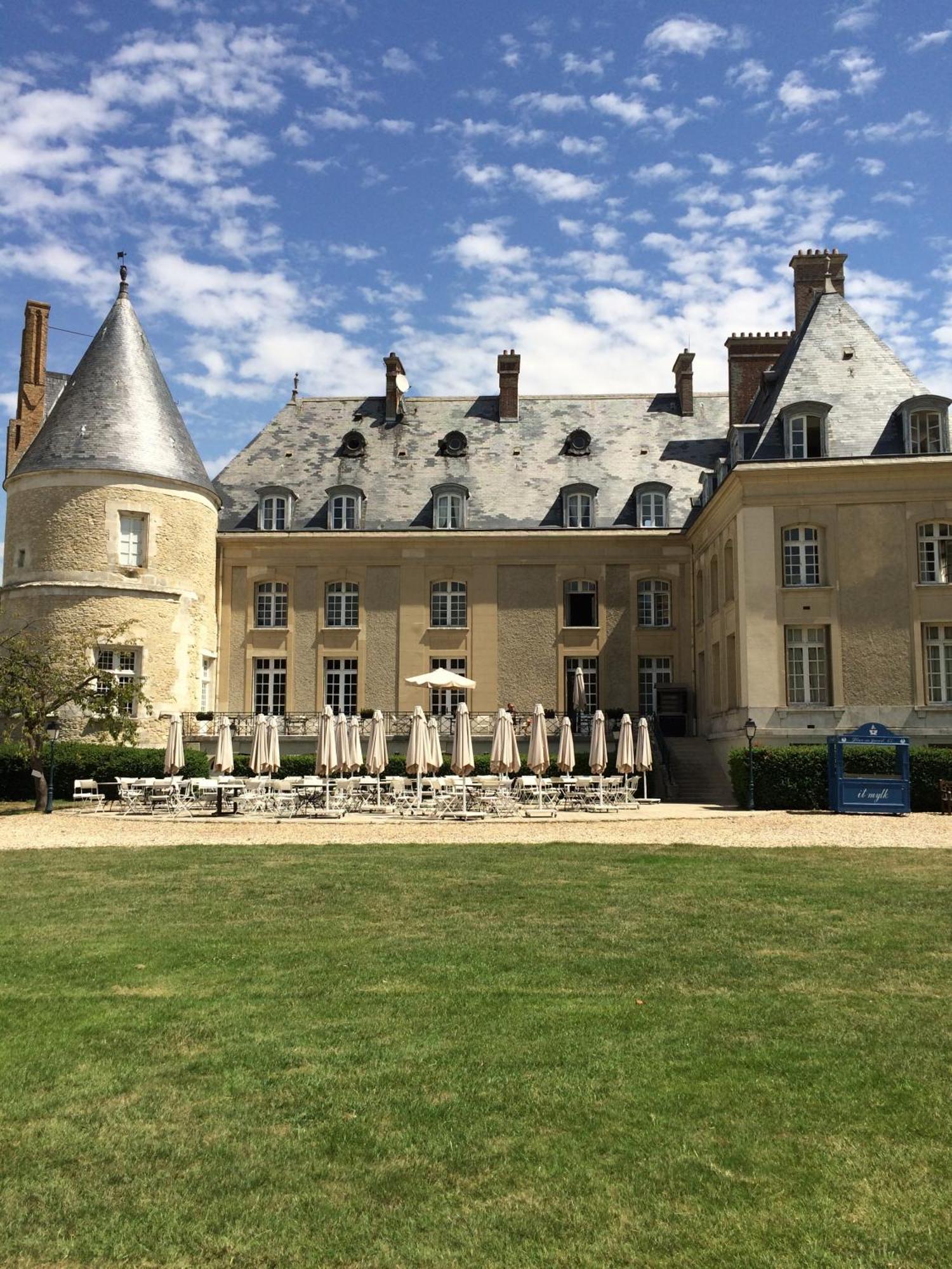 Chateau De Berticheres Chaumont-en-Vexin Exterior photo