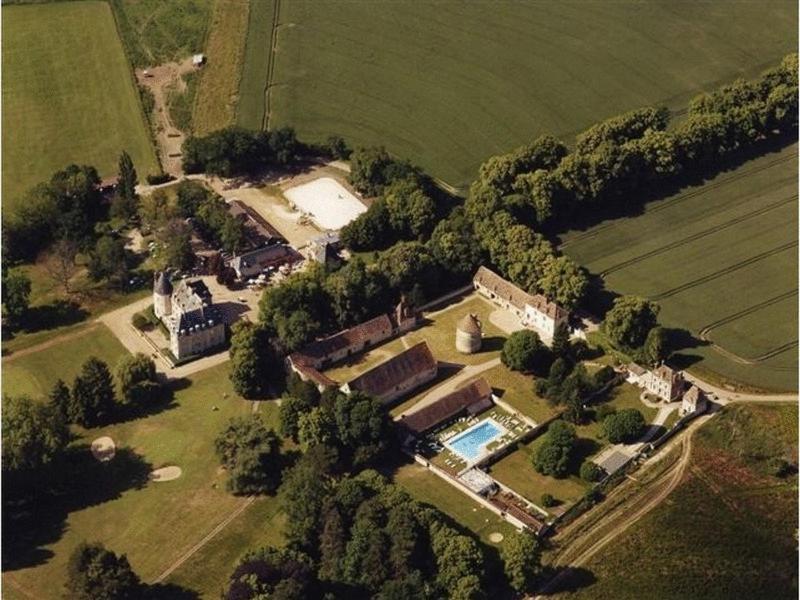 Chateau De Berticheres Chaumont-en-Vexin Exterior photo